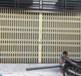 CỬA KÉO ĐÀI LOAN U KEM LÁ XÁM